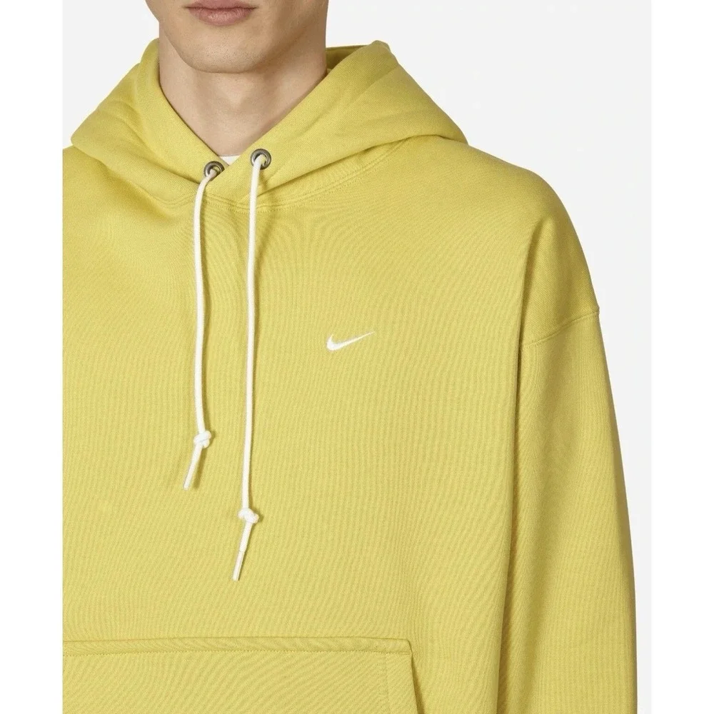 NEW Nike Solo Swoosh Fleece Pullover Hoodie Yellow Men's Size Medium DX1355-700